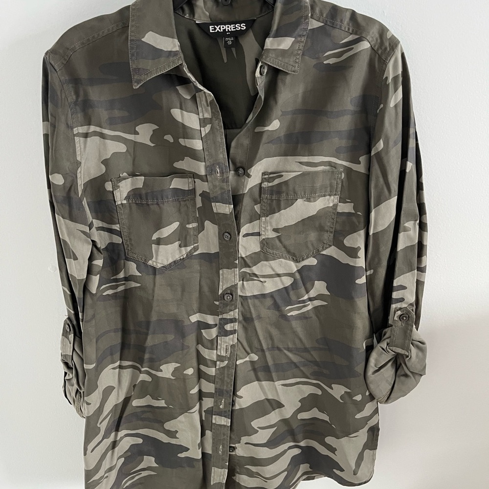 Express Camouflage Button-Up Shirt